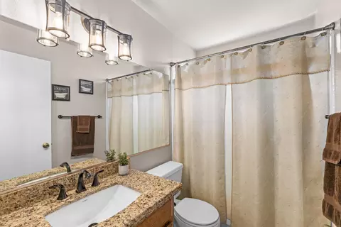 Bath - 1551 Arnell Pl, Manteca, CA 95337 photo 3 of 3