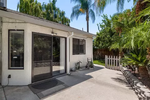 Exterior - 1551 Arnell Pl, Manteca, CA 95337 photo 2 of 13