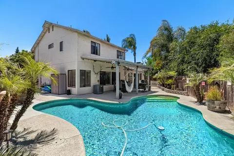 Exterior - 1551 Arnell Pl, Manteca, CA 95337 photo 7 of 13
