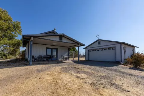 15710 Linn Rd, Lodi, CA 95240 photo 4
