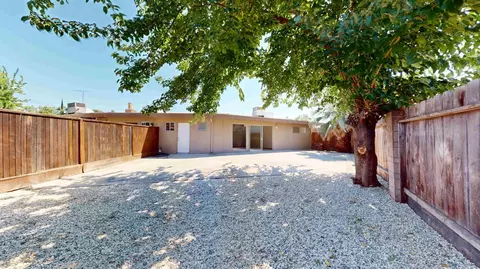 Exterior - 805 Tully Rd #21, Modesto, CA 95350 photo 10 of 12