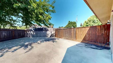 Exterior - 805 Tully Rd #21, Modesto, CA 95350 photo 8 of 12