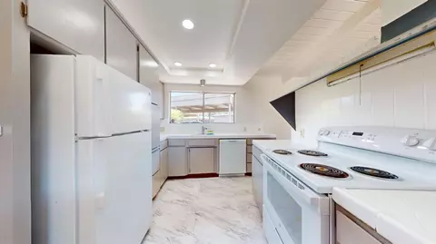 Kitchen - 805 Tully Rd #21, Modesto, CA 95350 photo 2 of 2