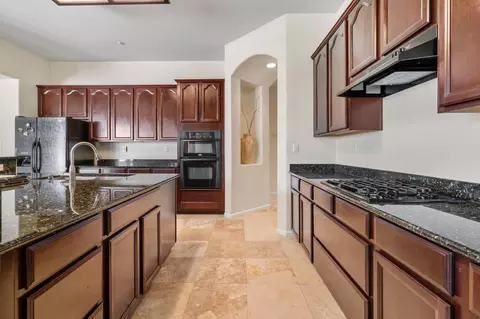Kitchen - 12701 Riding Trail Dr, Wilton, CA 95693 photo 3 of 7