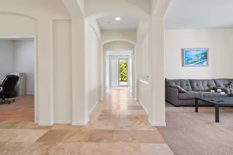 Entry Way - 12701 Riding Trail Dr, Wilton, CA 95693 photo 7 of 9