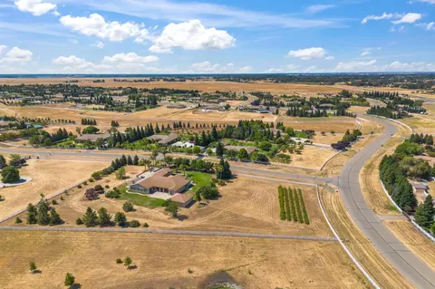 View/Area - 12701 Riding Trail Dr, Wilton, CA 95693 photo 14 of 16