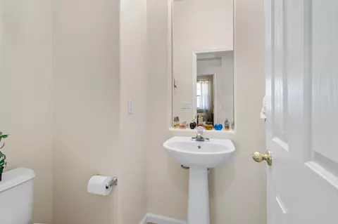 Bath - 12701 Riding Trail Dr, Wilton, CA 95693 photo 3 of 8