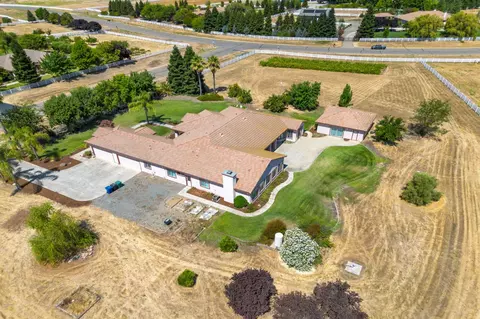 View/Area - 12701 Riding Trail Dr, Wilton, CA 95693 photo 4 of 16