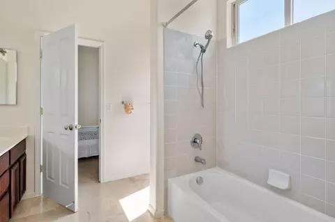 Bath - 12701 Riding Trail Dr, Wilton, CA 95693 photo 4 of 8