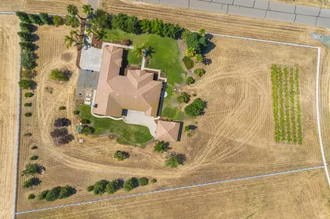 View/Area - 12701 Riding Trail Dr, Wilton, CA 95693 photo 2 of 16