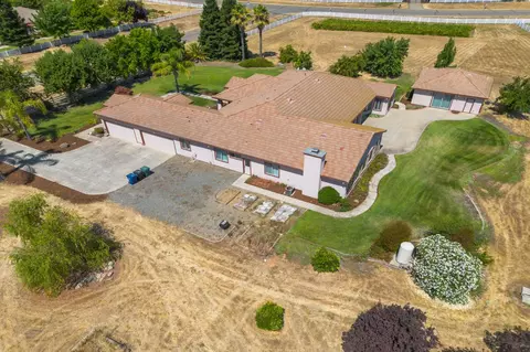 View/Area - 12701 Riding Trail Dr, Wilton, CA 95693 photo 9 of 16