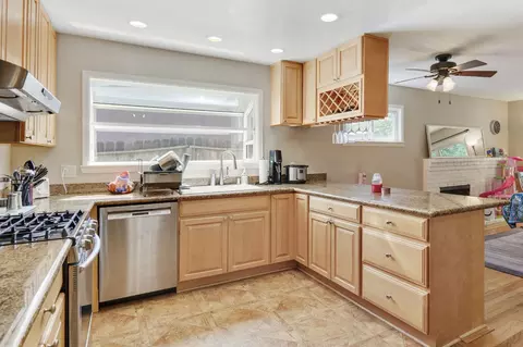 Kitchen - 2518 Loyola Dr, Davis, CA 95618 photo 3 of 3