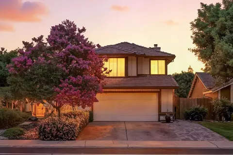 8931 Springhurst Dr, Elk Grove, CA 95624
