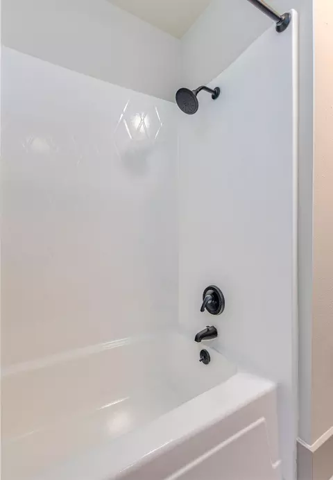 Bath - 383 Alpine Dr, Colfax, CA 95713 photo 2 of 4