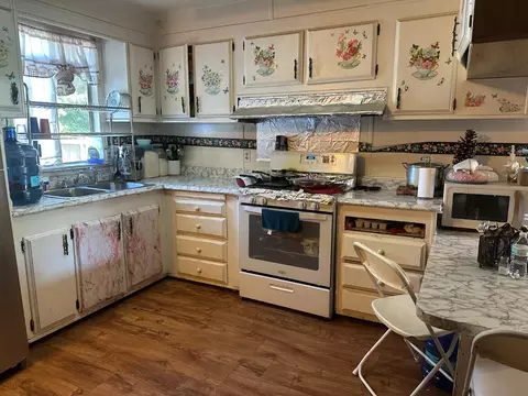 8405 W Oak St, Thornton, CA 95686 photo 2