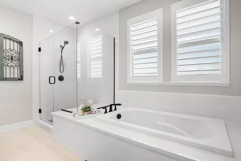 Bath - 2050 Starwood Dr, Riverbank, CA 95367 photo 2 of 3