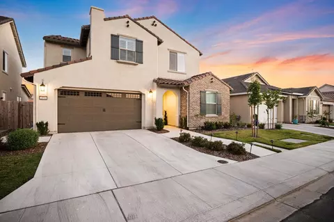 Exterior - 2050 Starwood Dr, Riverbank, CA 95367 photo 13 of 17