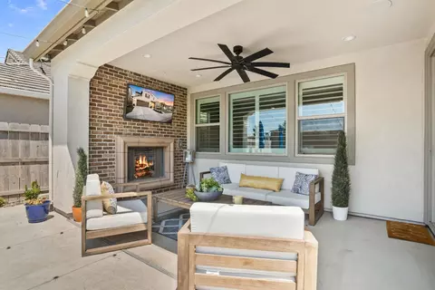Exterior - 2050 Starwood Dr, Riverbank, CA 95367 photo 6 of 17