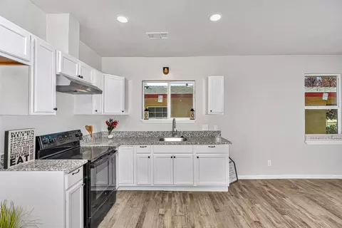 106 Pleasant, Modesto, CA 95354 photo 8