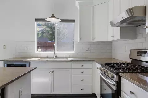 Kitchen - 850 Evergreen Dr, Lodi, CA 95242 photo 2 of 2