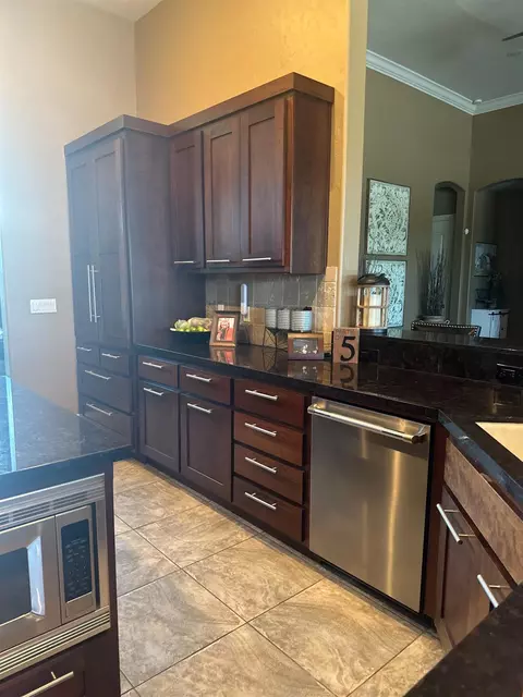 Kitchen - 5569 Tegner Rd, Hilmar, CA 95324 photo 11 of 14