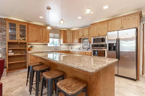 Kitchen - 4806 Hammett Rd, Modesto, CA 95358 photo 3 of 3