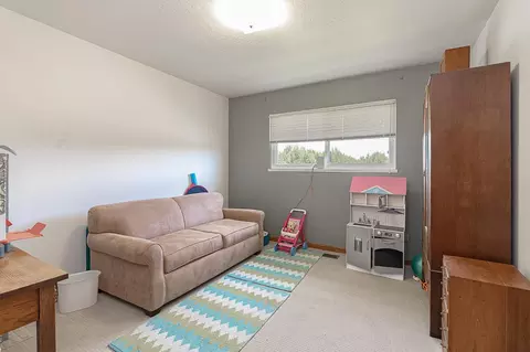 Bedroom - 4806 Hammett Rd, Modesto, CA 95358 photo 3 of 4