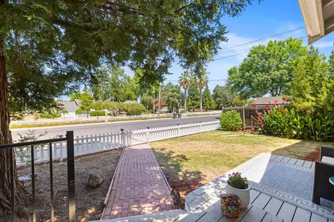 Exterior - 5225 5th St, Rocklin, CA 95677 photo 17 of 17