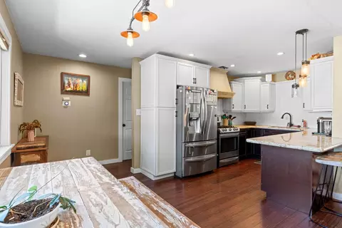 Kitchen - 5225 5th St, Rocklin, CA 95677 photo 4 of 5