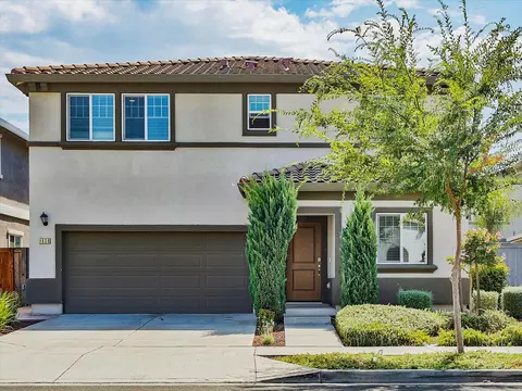 1636 N Breezy Meadow Dr, Sacramento, CA 95834