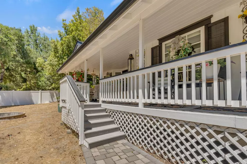 Exterior - 800 Rebecca Dr, Boulder Creek, CA 95006 photo 9 of 41