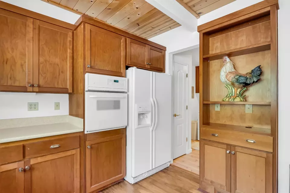 Kitchen - 800 Rebecca Dr, Boulder Creek, CA 95006 photo 4 of 4