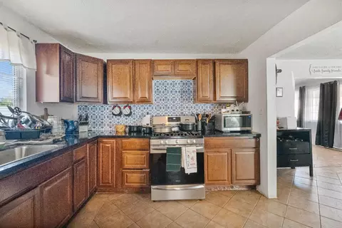 1260 T St, Merced, CA 95341 photo 7