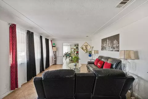 1260 T St, Merced, CA 95341 photo 4