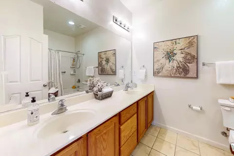 Bath - 1920 Indiana St, Gridley, CA 95948 photo 1 of 6