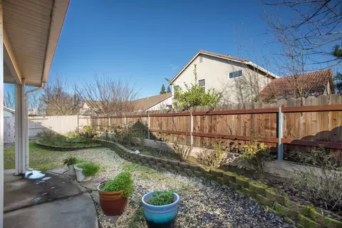 Exterior - 1920 Indiana St, Gridley, CA 95948 photo 8 of 11