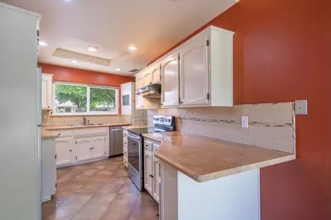 1113 Sonoma Ave, Modesto, CA 95355 photo 7
