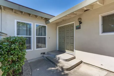 1113 Sonoma Ave, Modesto, CA 95355 photo 2
