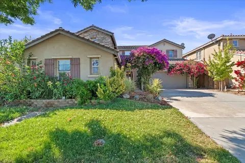 1400 Cliff Swallow Dr, Patterson, CA 95363 photo 2