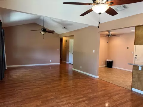 1353 Villa Dr, Merced, CA 95340 photo 4