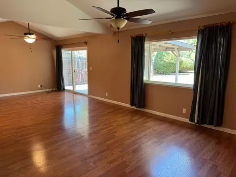 1353 Villa Dr, Merced, CA 95340 photo 2