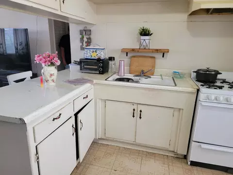 720 Brighton Ave, Modesto, CA 95355 photo 11