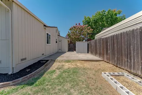 6036 Ellerslee Dr, Carmichael, CA 95608 photo 26