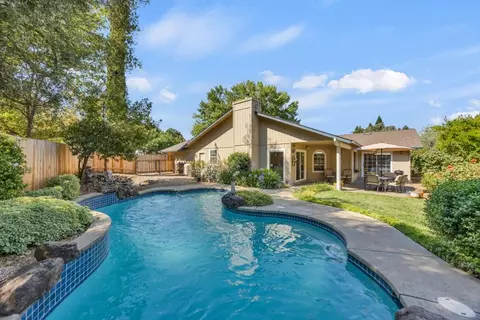 2962 Windsor Ct, Rescue, CA 95672 photo 4