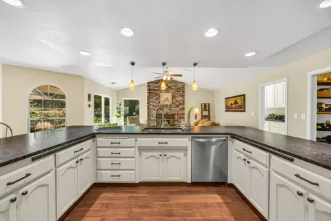 2962 Windsor Ct, Rescue, CA 95672 photo 13