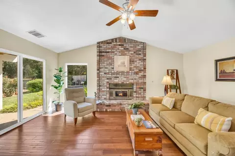 2962 Windsor Ct, Rescue, CA 95672 photo 3