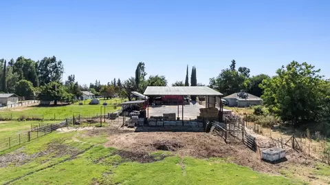 Exterior - 2043 Poland Rd, Modesto, CA 95358 photo 24 of 28