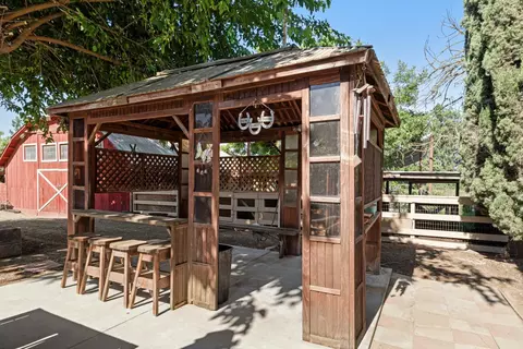 Exterior - 2043 Poland Rd, Modesto, CA 95358 photo 8 of 28