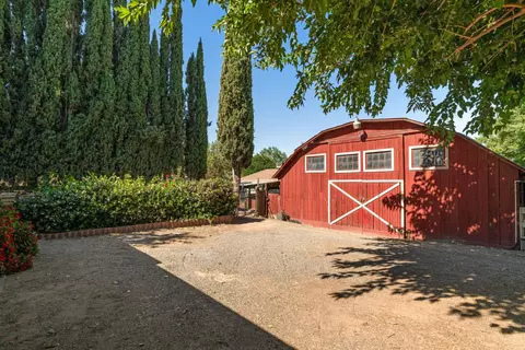 Exterior - 2043 Poland Rd, Modesto, CA 95358 photo 14 of 28