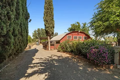 Exterior - 2043 Poland Rd, Modesto, CA 95358 photo 13 of 28